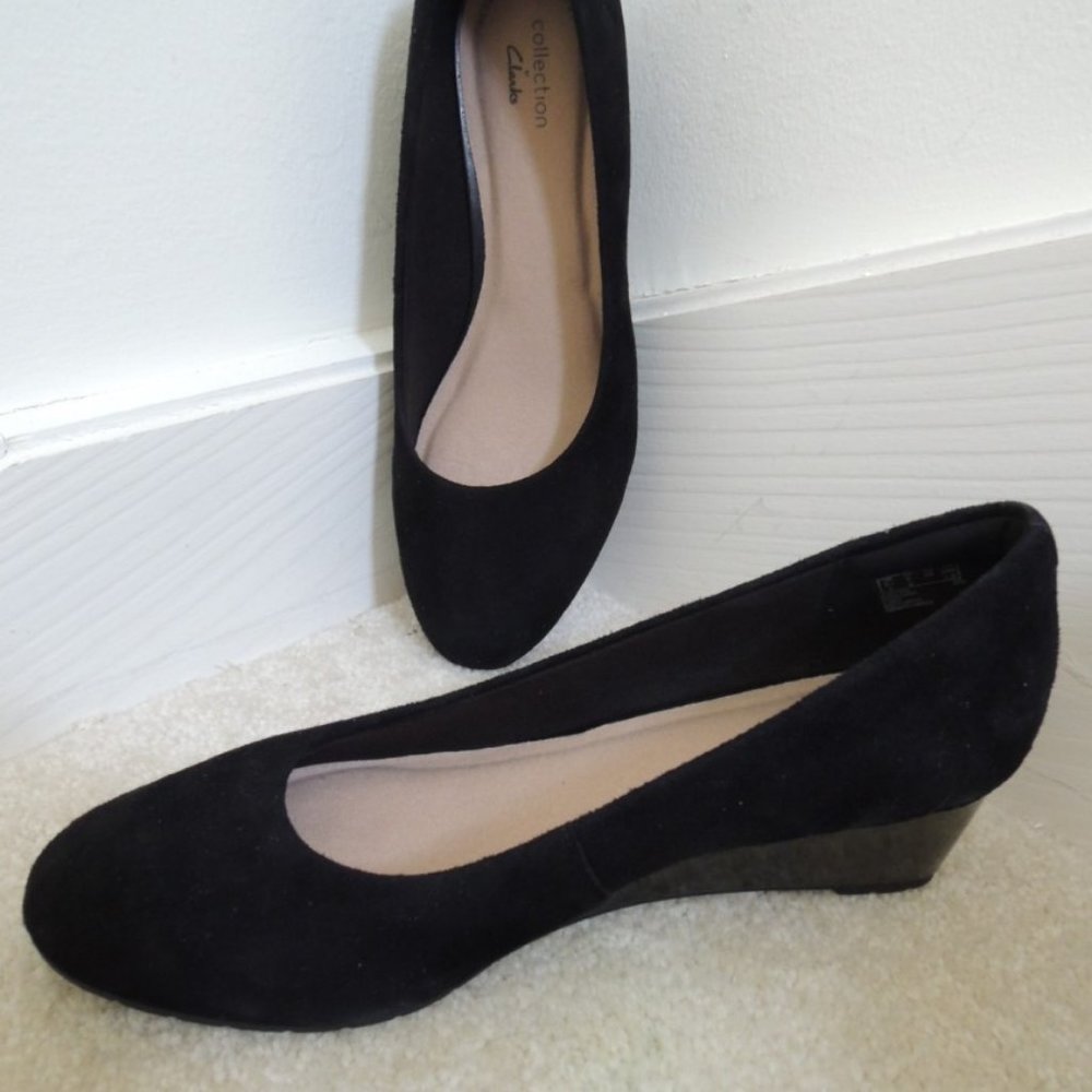 Ladies Shoes Size 8 M Clarks Mallory Luna Wedge Black Suede Pumps $95 Value NWT